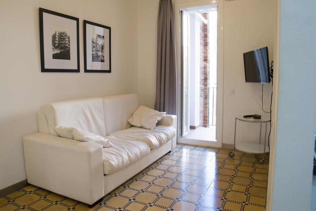 Barnapartments Basic Gracia Барселона Екстер'єр фото