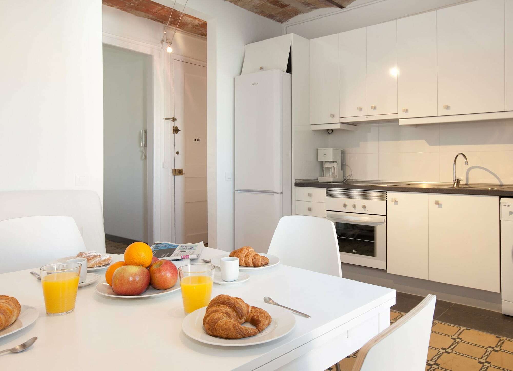 Barnapartments Basic Gracia Барселона Екстер'єр фото
